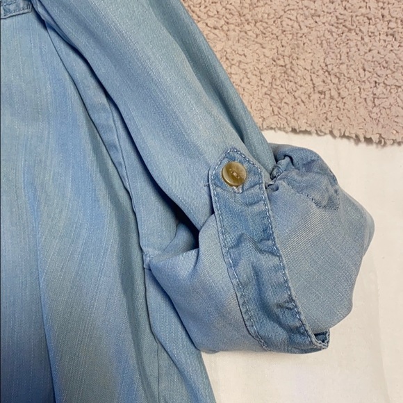 Aqua Chambray button up - Picture 3 of 5